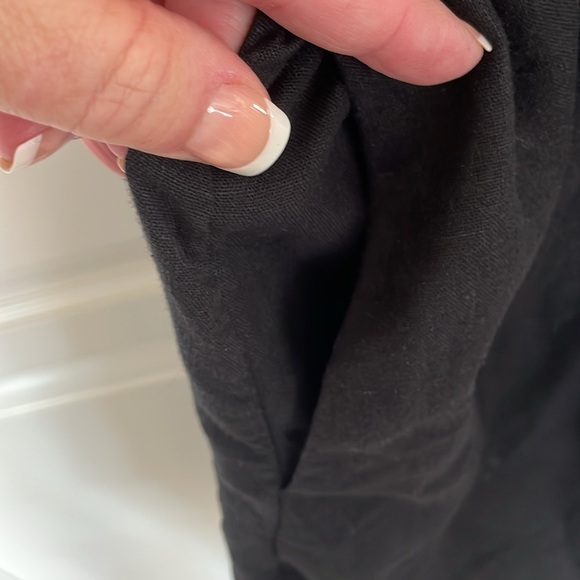 Woman’s dress - Picture 4 of 7